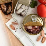 jak-dlugo-mozna-przechowywac-otwarta-zywnosc-w-puszkach-tysiace-ludzi.webp.webp