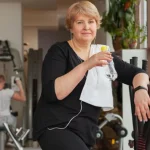 5-nawykow-ktore-uniemozliwiaja-utrate-wagi-po-50-roku-zycia.webp.webp